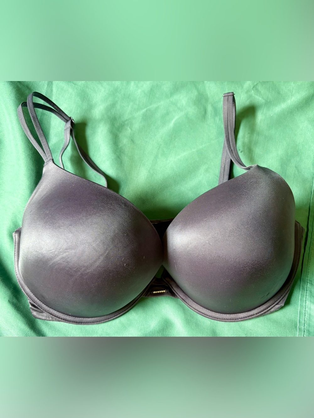Victoria's Secret Very Sexy Push-Up Smooth T-shirt Underwire Bra in purple